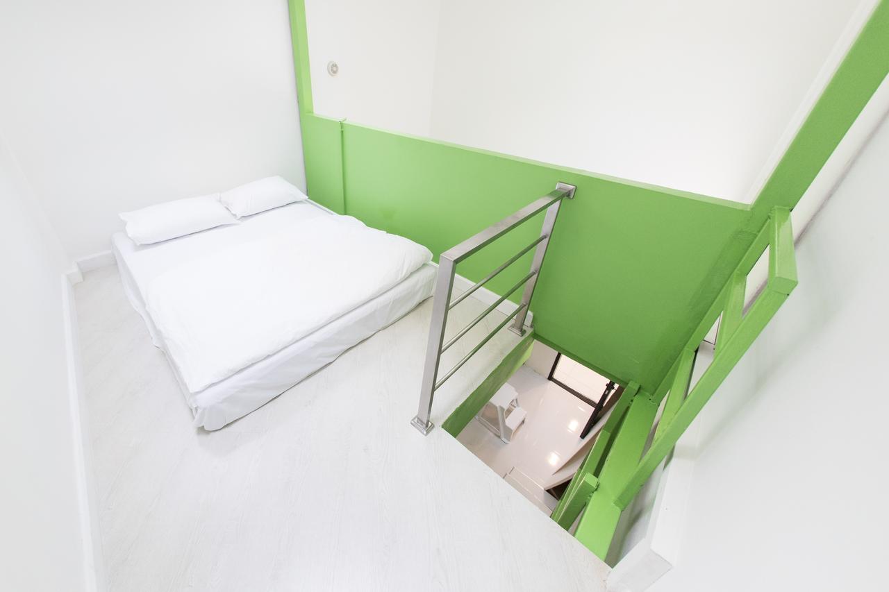 Pixellar Hostel Bangkok Dış mekan fotoğraf