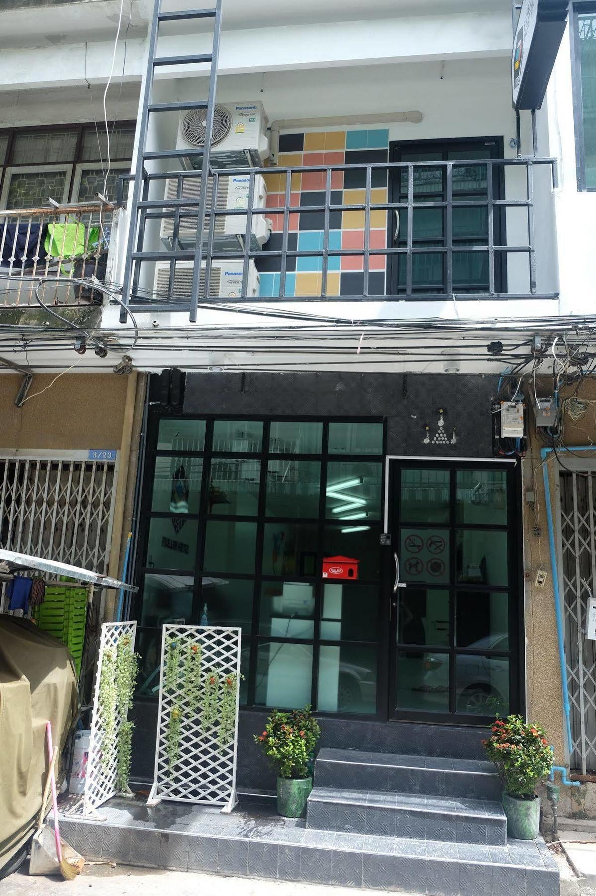 Pixellar Hostel Bangkok Dış mekan fotoğraf