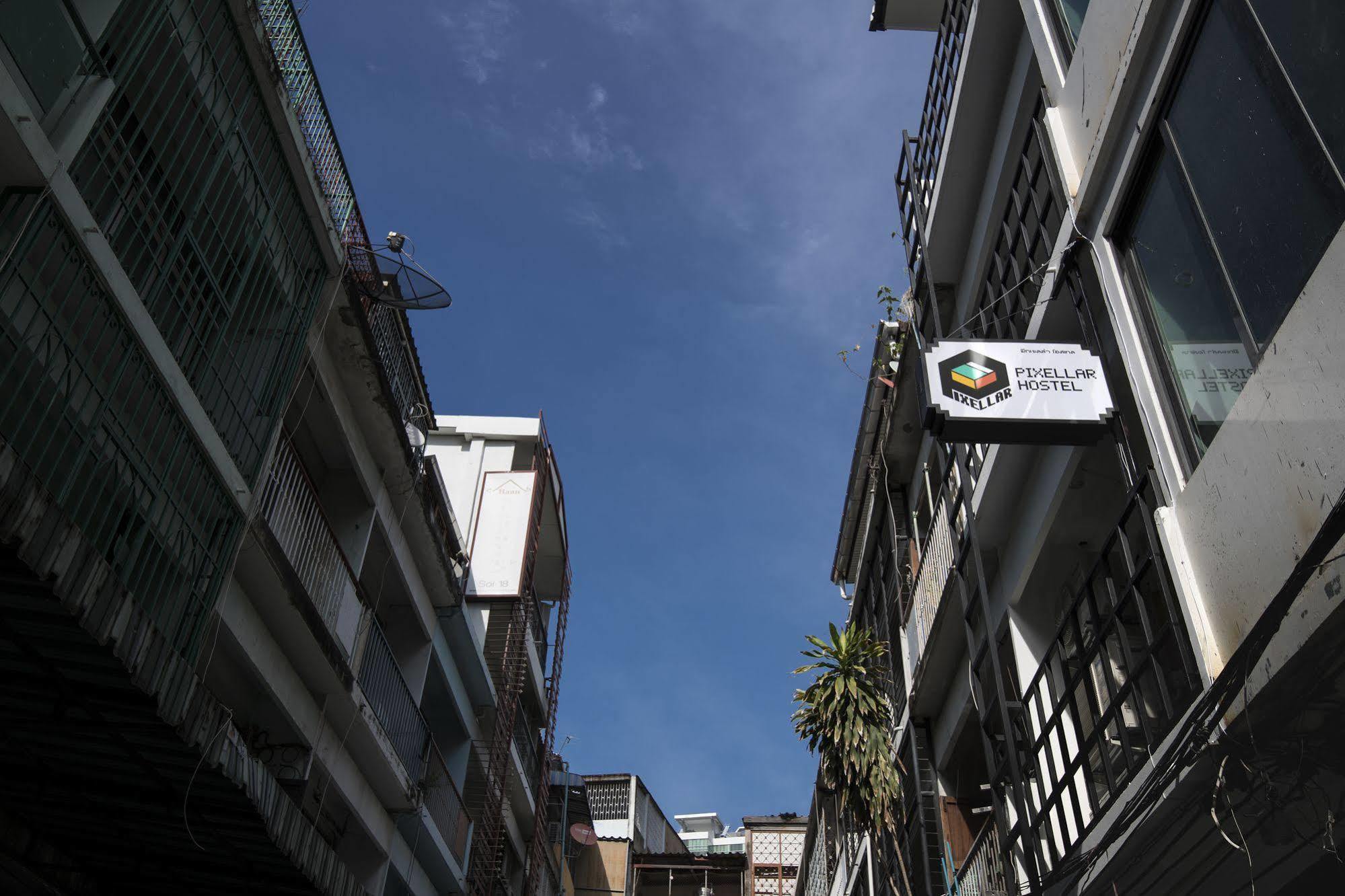 Pixellar Hostel Bangkok Dış mekan fotoğraf